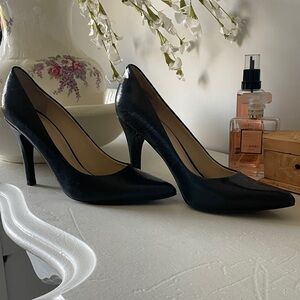 Nine West leather black pumps 8.5
